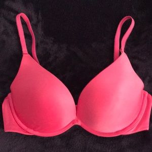 NWOT Victoria’s Secret 34C hot pink bra